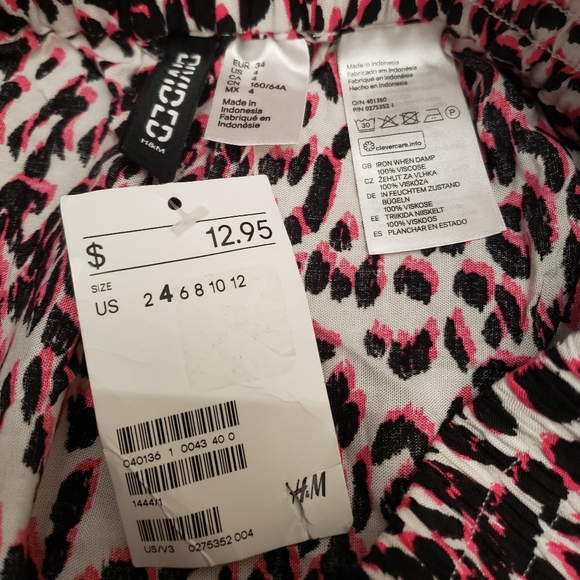 H&M Leopard Skirt - Picture 2 of 2